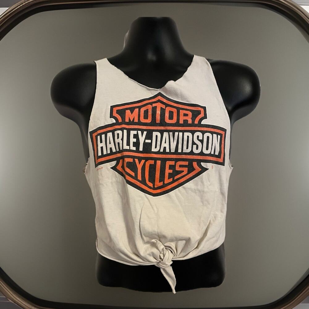 VTG Y2K 2005 Harley Davidson Crop Tank Top T-Shirt Womenβs Logo Iowa Mason City